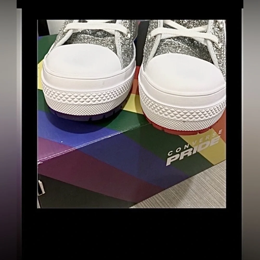 Converse Chuck 70 De Luxe Heel Pride High Top Silver Glitter Shoe Size 10.5 NWT